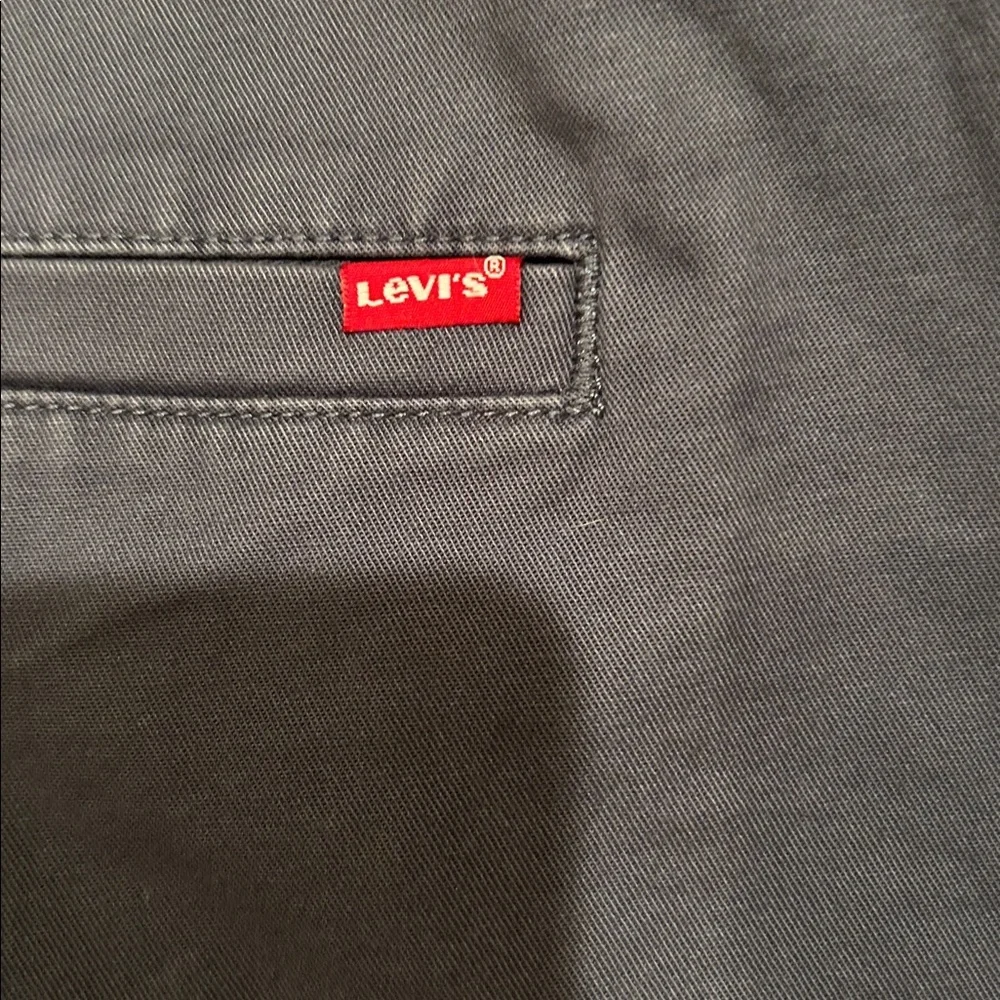 Levi's Navy Chino Pants Like New - Picture 5 of 7